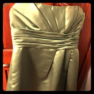 Satin light shamrock green short dress w/ pockets